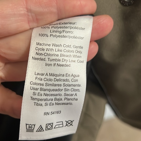 DKNY rain jacket - Picture 9 of 9